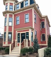 42 Bow St 5, Somerville, MA 02143