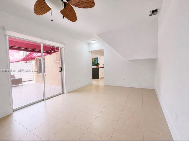 14327 SW 97th Ln, Miami, FL 33186