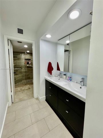 14327 SW 97th Ln, Miami, FL 33186