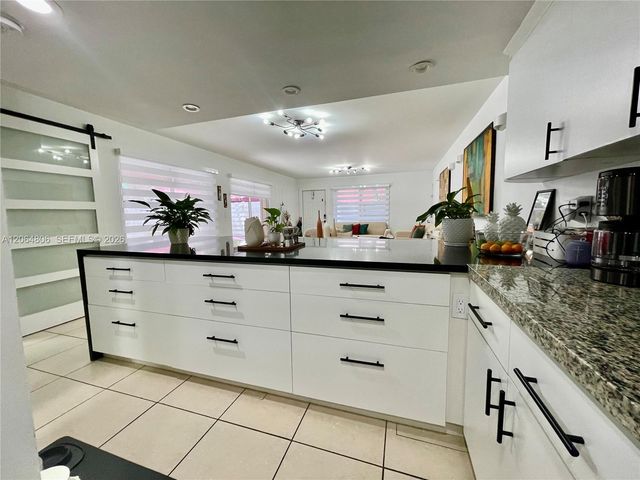 14327 SW 97th Ln, Miami, FL 33186