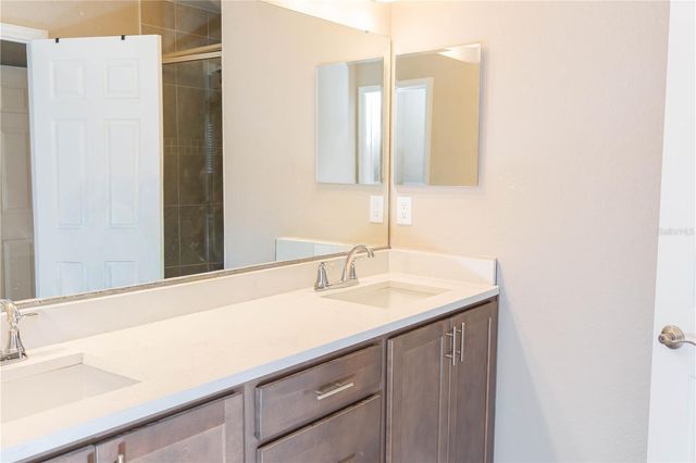 387 CROSSINGS AVENUE, St Cloud, FL 34771