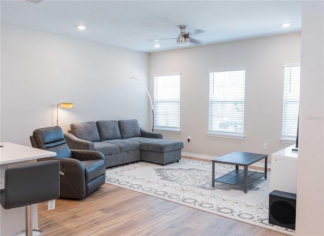 387 CROSSINGS AVENUE, St Cloud, FL 34771