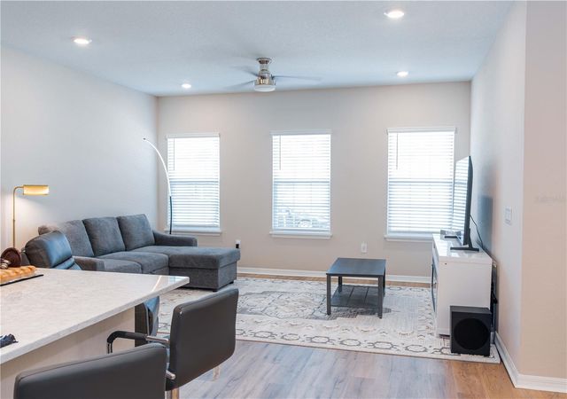 387 CROSSINGS AVENUE, St Cloud, FL 34771