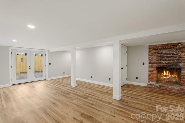 1397 Dutch Cove Road, Canton, NC 28716