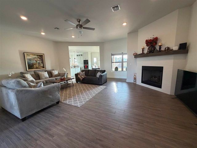 2602 SW 68th ST, Lawton, OK 73505