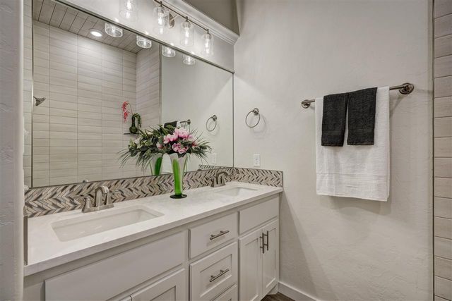 2602 SW 68th ST, Lawton, OK 73505