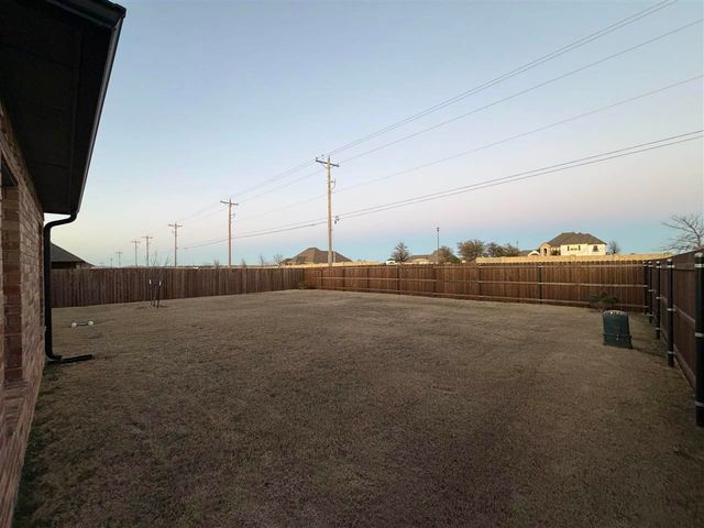 2602 SW 68th ST, Lawton, OK 73505