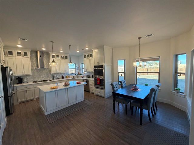 2602 SW 68th ST, Lawton, OK 73505