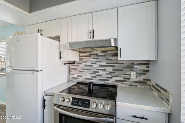 3430 W EL CAMINITO Drive 26, Phoenix, AZ 85051