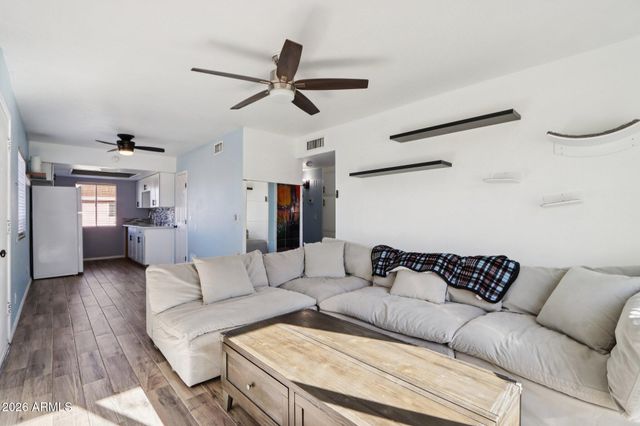 3430 W EL CAMINITO Drive 26, Phoenix, AZ 85051