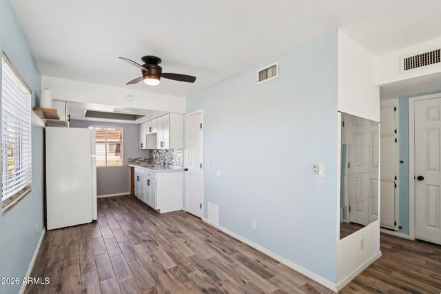 3430 W EL CAMINITO Drive 26, Phoenix, AZ 85051