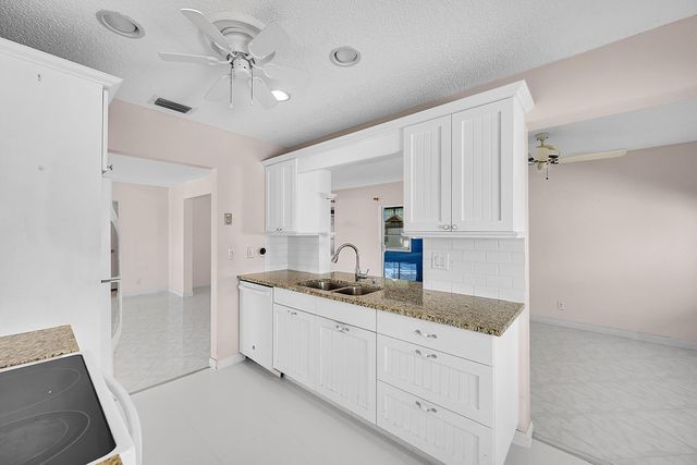 1515 SW 21st Street, Boynton Beach, FL 33426