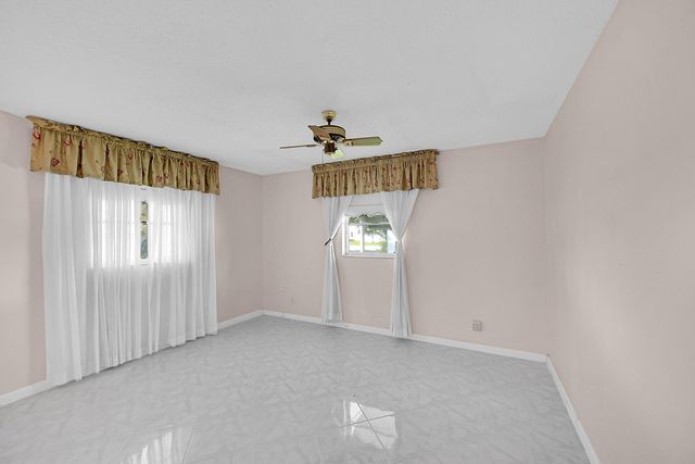 1515 SW 21st Street, Boynton Beach, FL 33426
