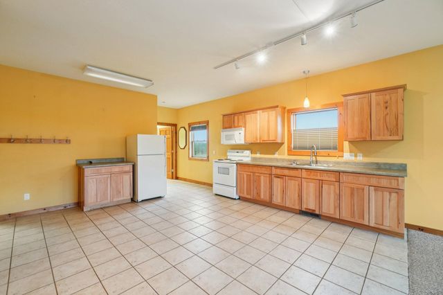 4750 S Zeeb Road, Lodi Twp, MI 48103