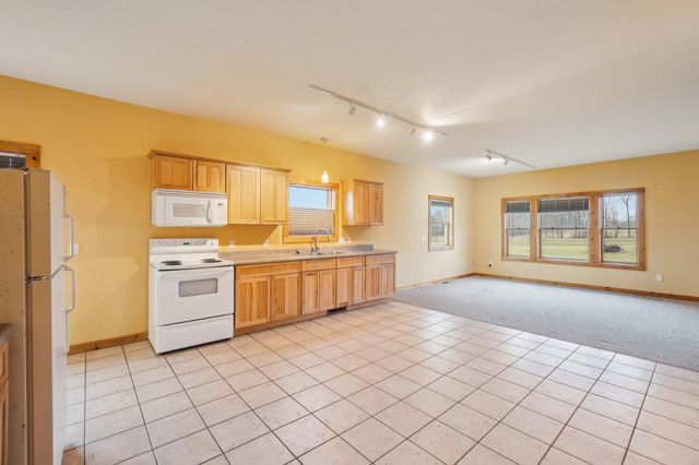 4750 S Zeeb Road, Lodi Twp, MI 48103