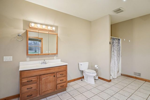 4750 S Zeeb Road, Lodi Twp, MI 48103