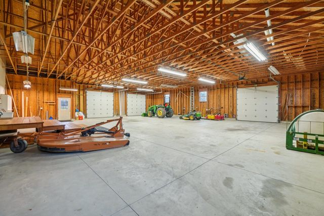 4750 S Zeeb Road, Lodi Twp, MI 48103