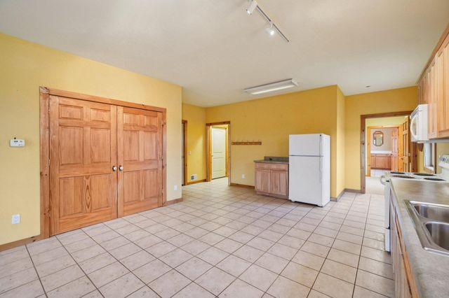 4750 S Zeeb Road, Lodi Twp, MI 48103