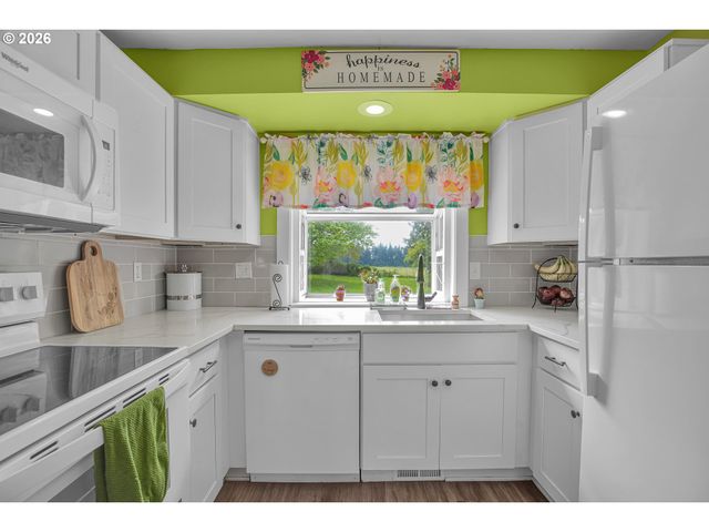 14400 S IRONWOOD Rd, Oregon City, OR 97045