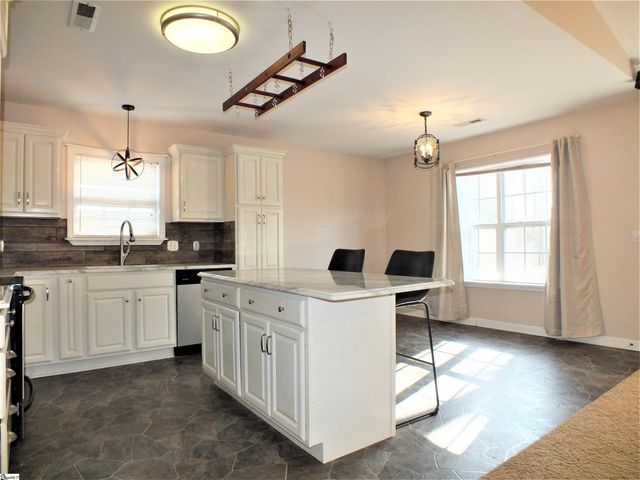 21 Glen Martin Lane, Piedmont, SC 29673