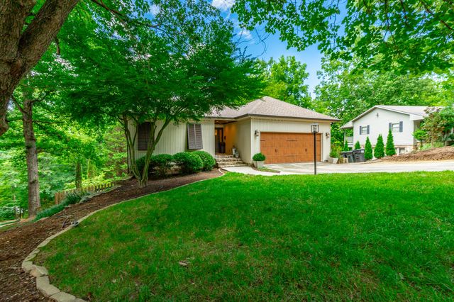 1033 Clift Cave Drive, Soddy Daisy, TN 37379