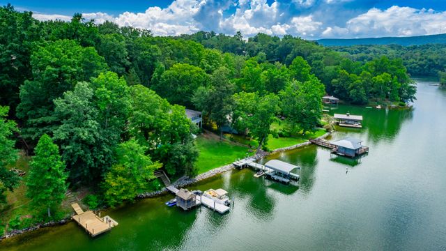1033 Clift Cave Drive, Soddy Daisy, TN 37379