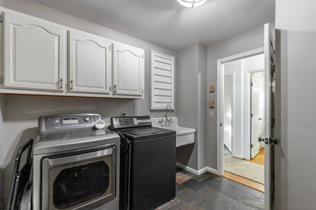 1033 Clift Cave Drive, Soddy Daisy, TN 37379