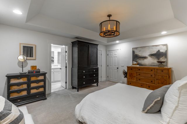 1033 Clift Cave Drive, Soddy Daisy, TN 37379