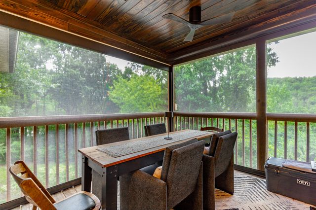 1033 Clift Cave Drive, Soddy Daisy, TN 37379