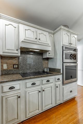 1033 Clift Cave Drive, Soddy Daisy, TN 37379