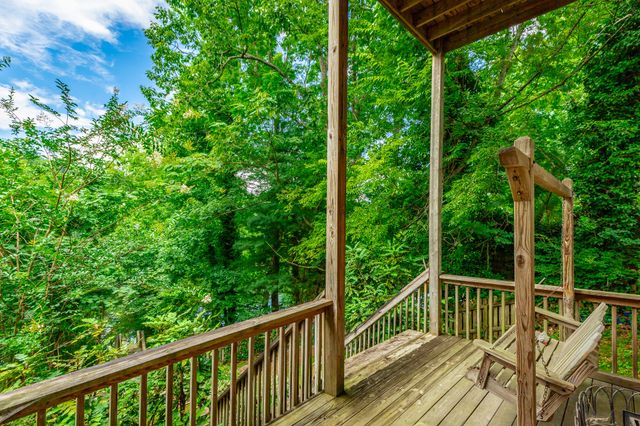 1033 Clift Cave Drive, Soddy Daisy, TN 37379