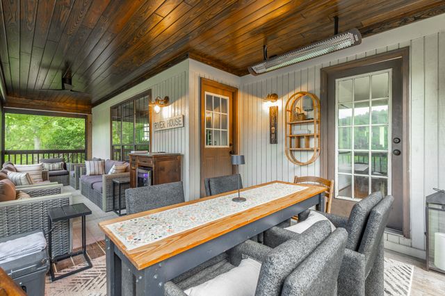 1033 Clift Cave Drive, Soddy Daisy, TN 37379