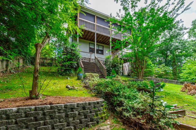 1033 Clift Cave Drive, Soddy Daisy, TN 37379