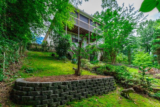 1033 Clift Cave Drive, Soddy Daisy, TN 37379