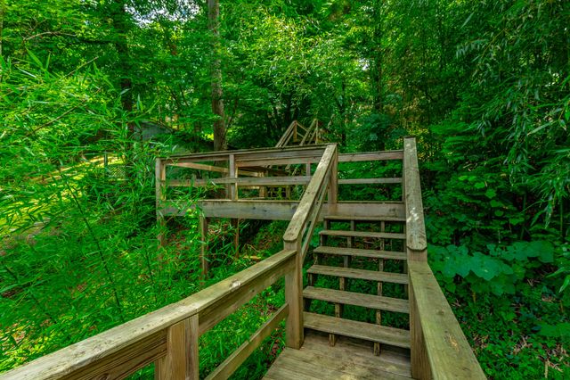 1033 Clift Cave Drive, Soddy Daisy, TN 37379