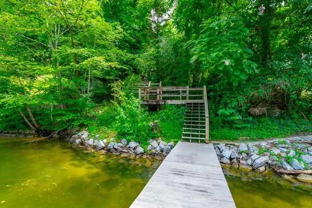 1033 Clift Cave Drive, Soddy Daisy, TN 37379