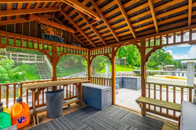 1033 Clift Cave Drive, Soddy Daisy, TN 37379