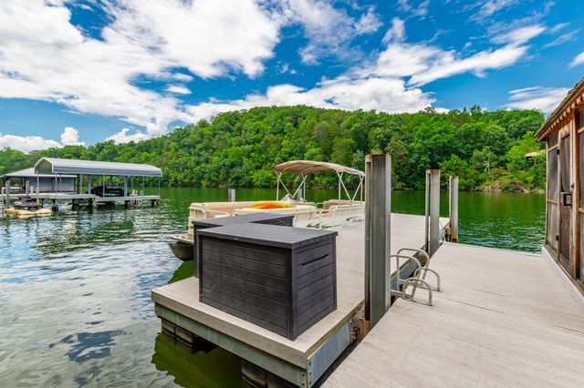1033 Clift Cave Drive, Soddy Daisy, TN 37379