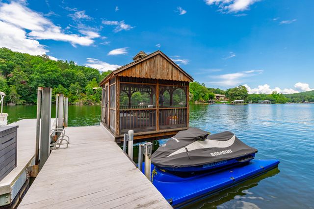 1033 Clift Cave Drive, Soddy Daisy, TN 37379