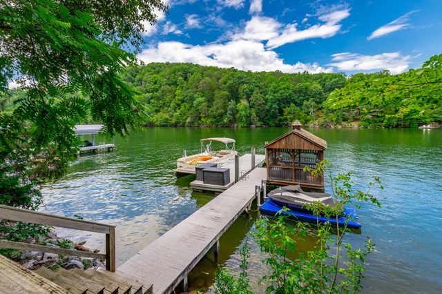 1033 Clift Cave Drive, Soddy Daisy, TN 37379