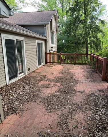 495 Graywood Drive, Ballwin, MO 63011