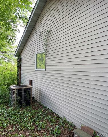 495 Graywood Drive, Ballwin, MO 63011