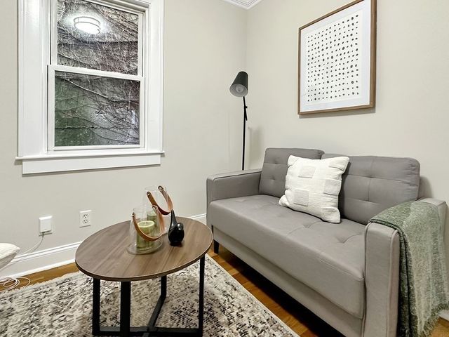 523 E Second St 1, Boston, MA 02127