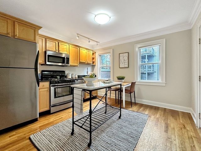 523 E Second St 1, Boston, MA 02127