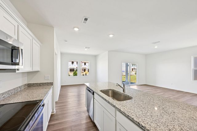 170 Admiral St, Conway, SC 29526