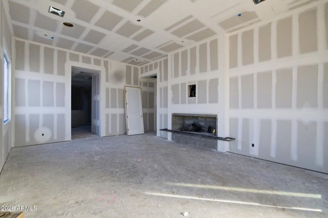 6946 E GARY Road, Scottsdale, AZ 85254