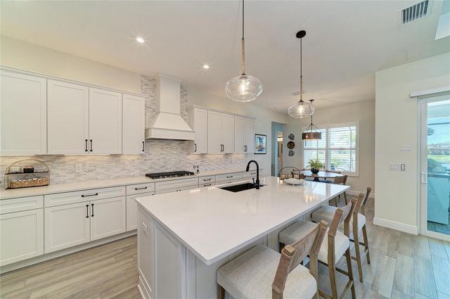 8533 BEECHLAKE COURT, Sarasota, FL 34240