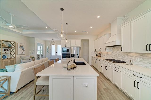 8533 BEECHLAKE COURT, Sarasota, FL 34240