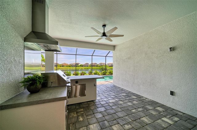 8533 BEECHLAKE COURT, Sarasota, FL 34240