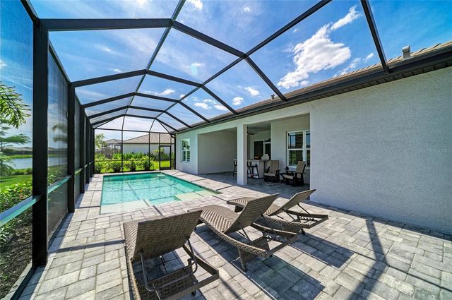 8533 BEECHLAKE COURT, Sarasota, FL 34240